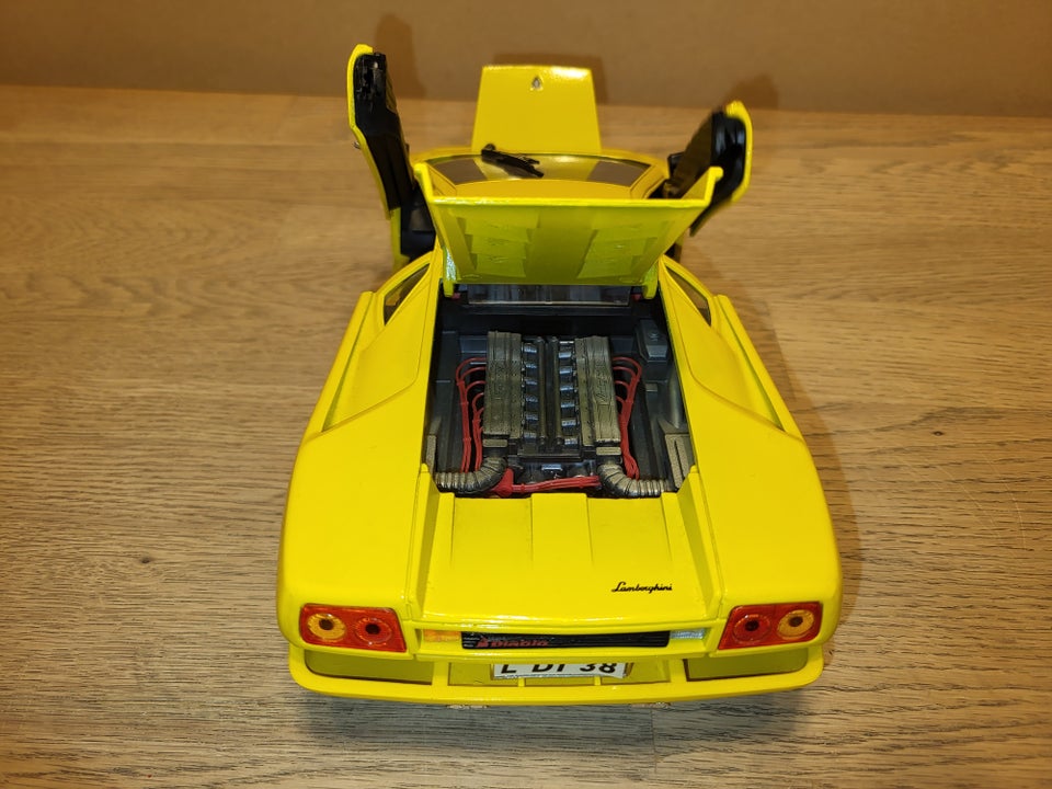 Modelbil, Lamborghini Diablo