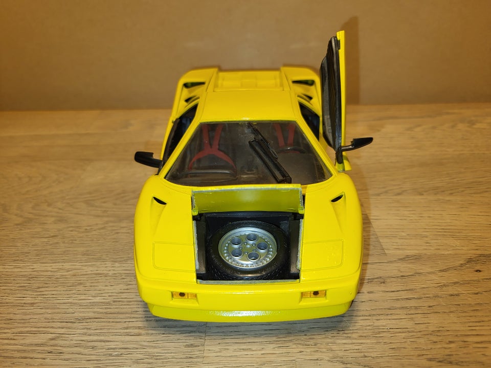 Modelbil, Lamborghini Diablo