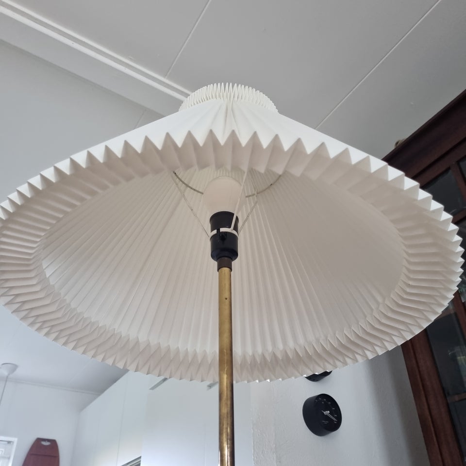 Standerlampe Le klint