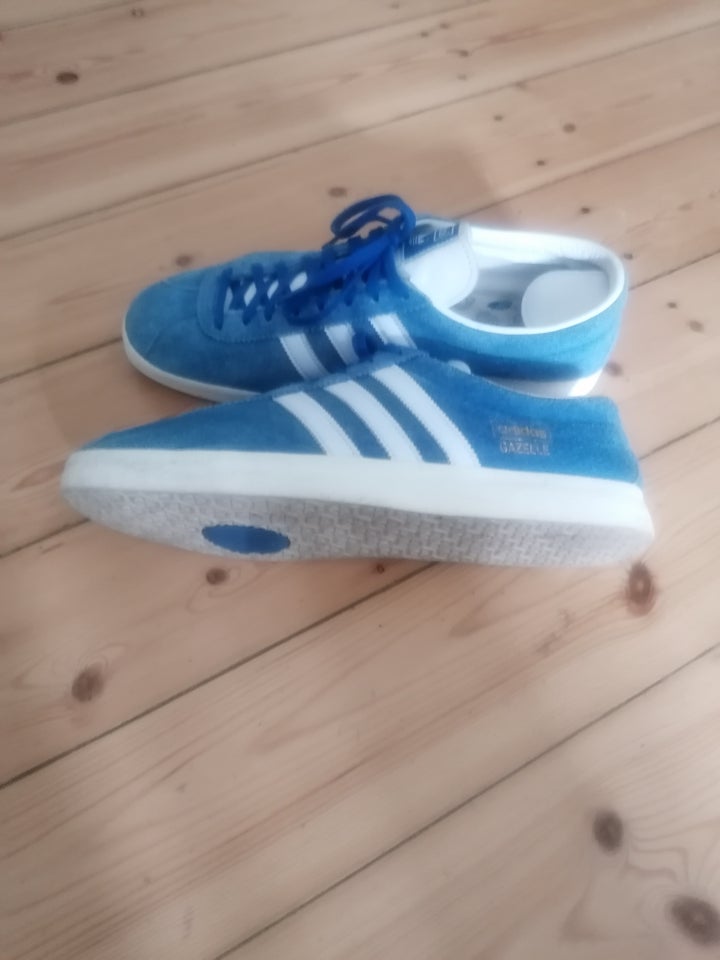 Sneakers ADIDAS str 44