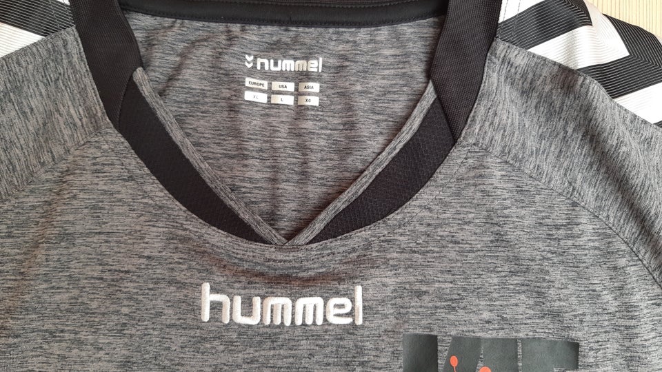 T-shirt str XL - KIF HUMMEL -