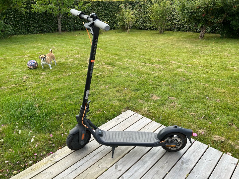 El-løbehjul Ninebot by Segway