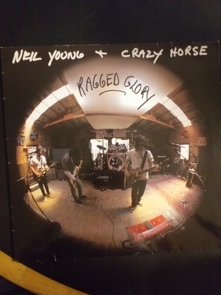 LP Neil Young + Crazy Horse Ragged