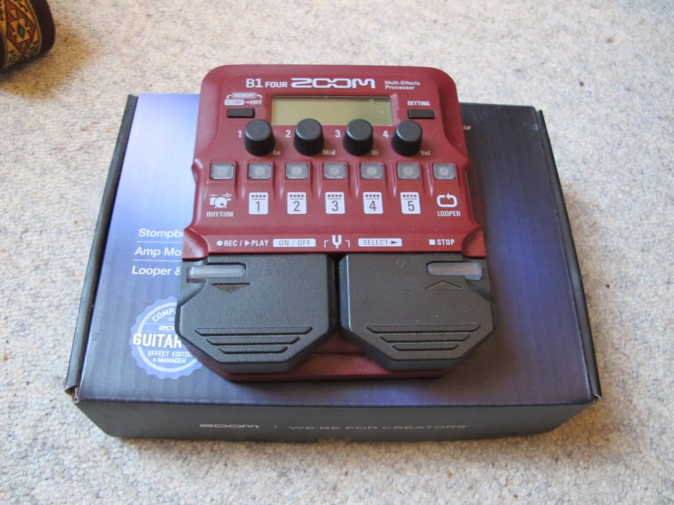 Bass multi-effekt, Zoom B1 four