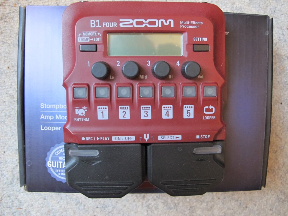 Bass multi-effekt, Zoom B1 four