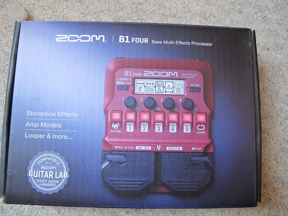 Bass multi-effekt, Zoom B1 four