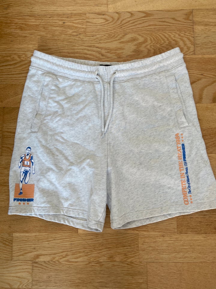 Shorts, HM, Nike og 2x Lindbergh