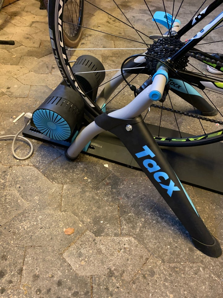 Hometrainer, Tacx Genius smart