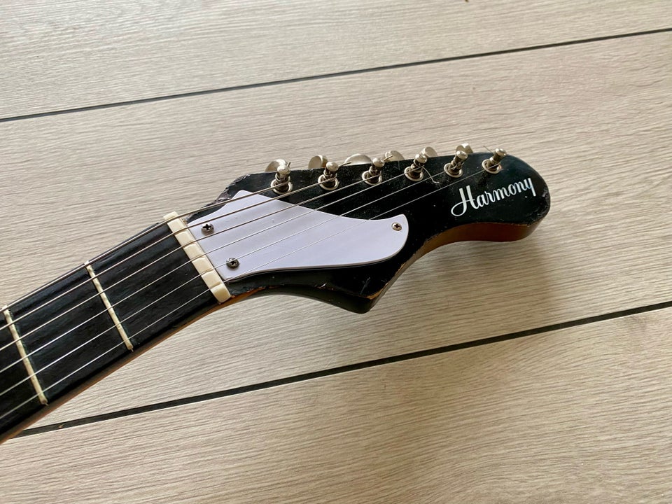 Elguitar, andet mærke Harmony H81