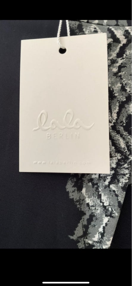 Lala Berlin, str. 38, Lala Berlin