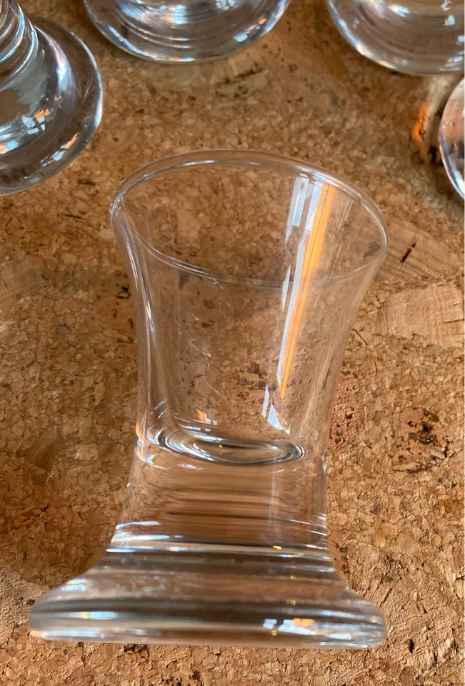 Glas, Bitterglas, Ridefoged