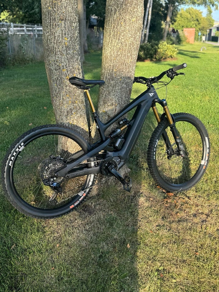 Elcykel Yt Decoy mx core 5 12 gear