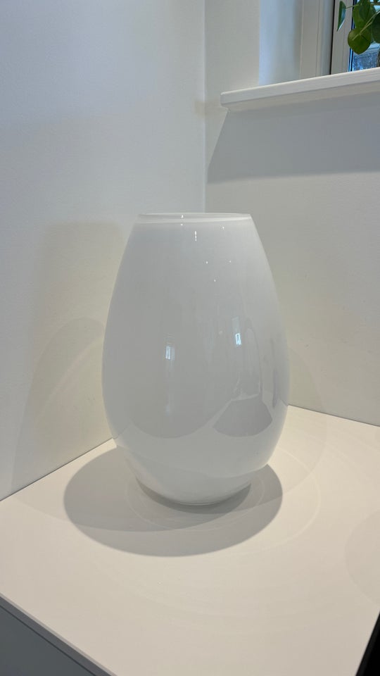 Cocoon vase Holmegaard