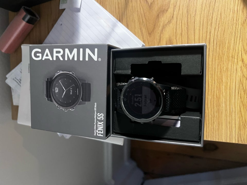 Løbeur, Garmin Fenix 5s Sapphire ,