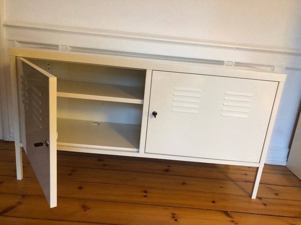 Stålskab Ikea b: 118 d: 40 h: 62