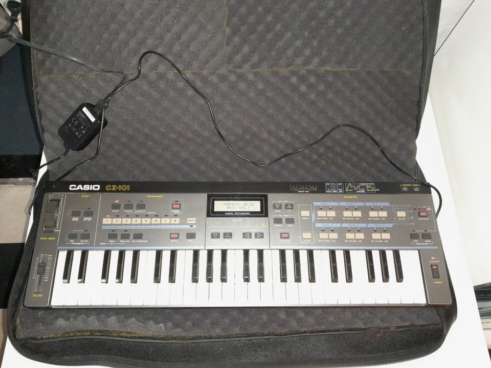 Keyboard, CASIO CZ 101