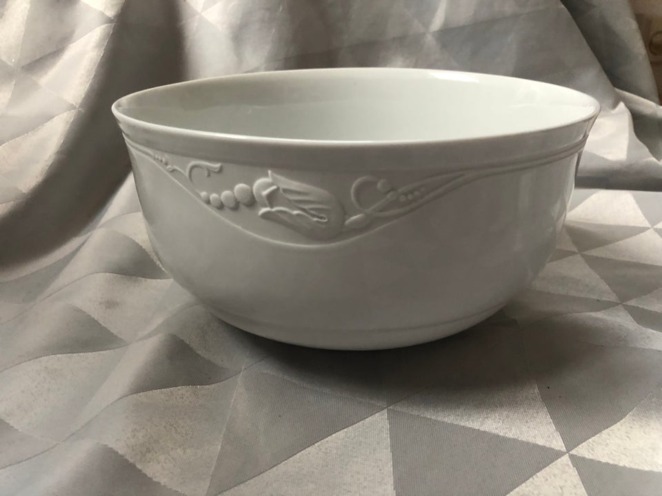 Porcelæn, Hvid Magnolia skål nr 579