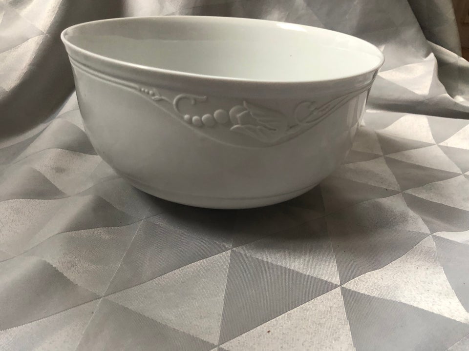 Porcelæn, Hvid Magnolia skål nr 579