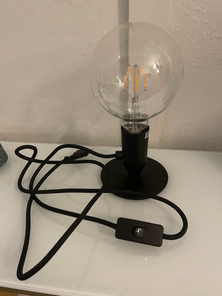 Skrivebordslampe, Ikea