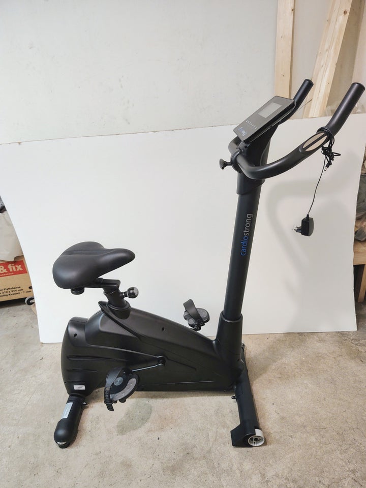 Motionscykel, Cardiostrong BX30