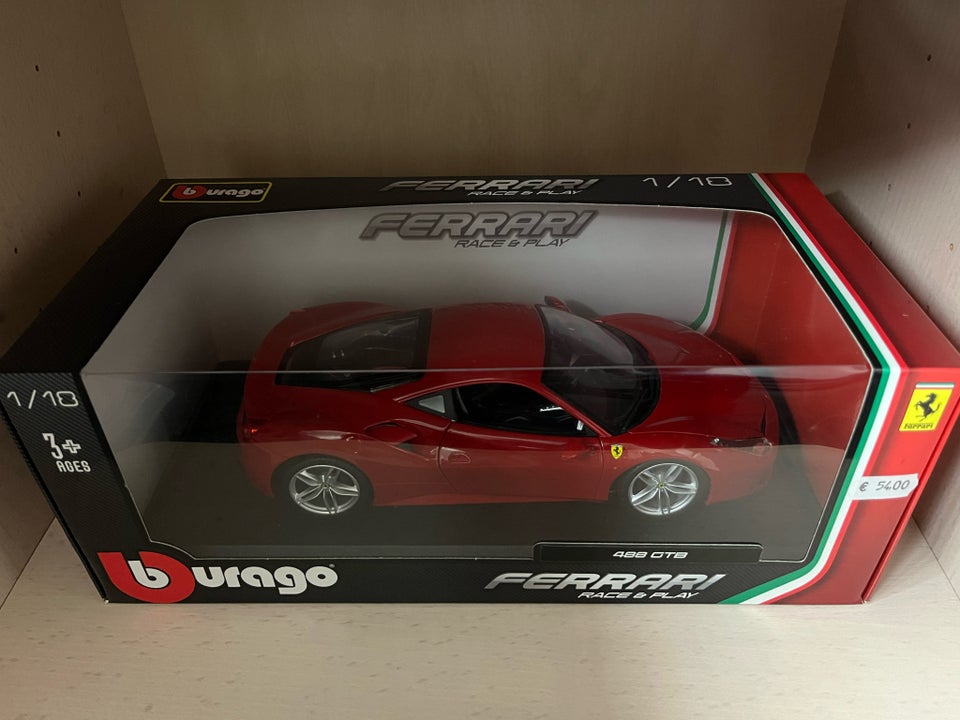 Modelbil, Ferrari 488 GTB, skala