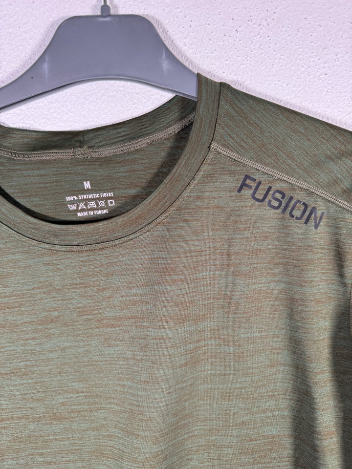 T-shirt Fusion t-shirt  Fusion