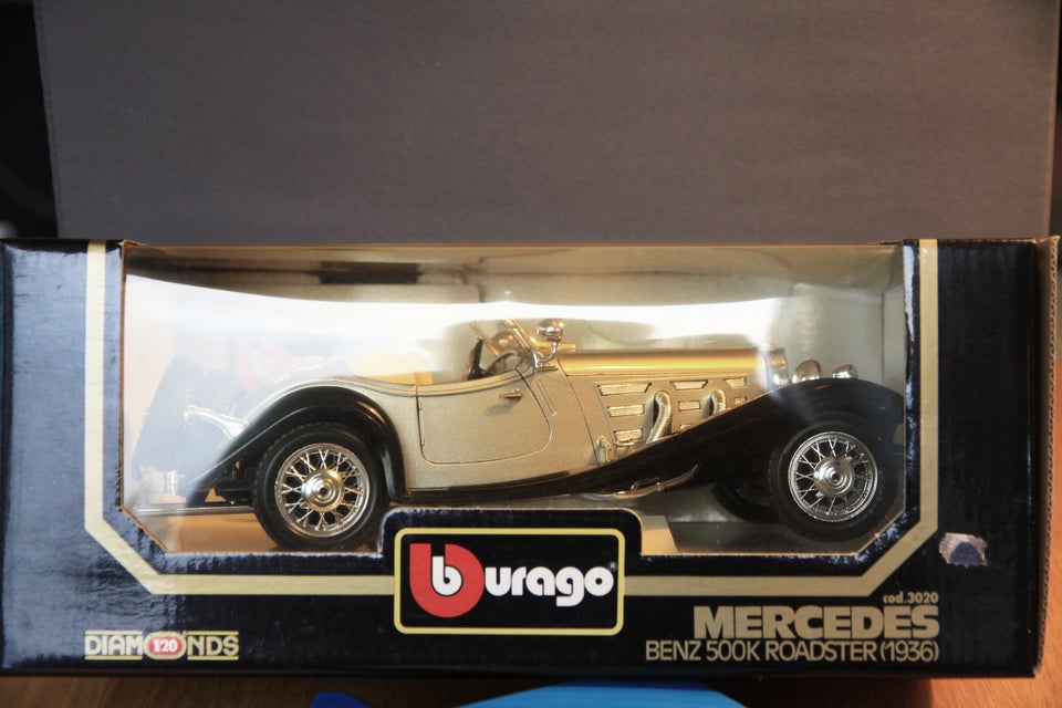 Modelbil, BURAGO 1:18 MERCEDES