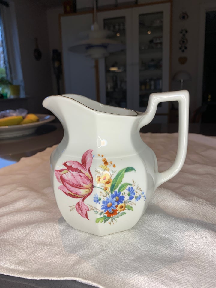 Porcelæn Kande med blomstermotiv