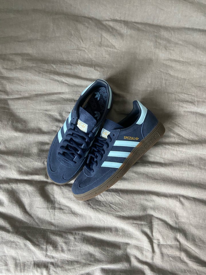 Sneakers, str. 37,5, Adidas