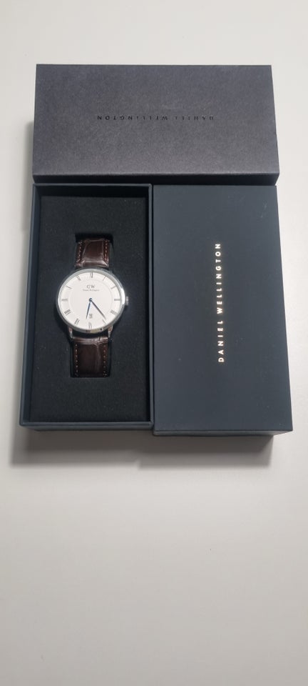 Herreur, Daniel Wellington