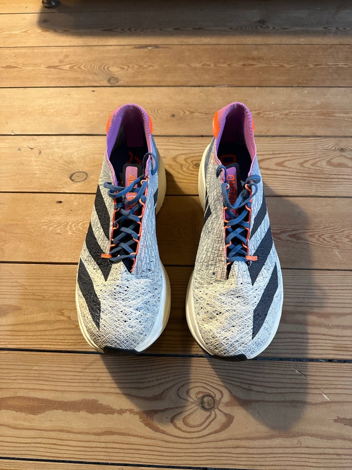 Løbesko, Adidas, Adidas Prime X