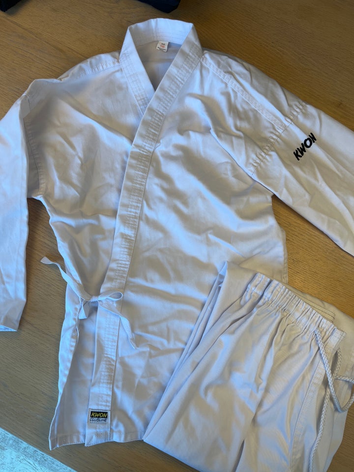 Karatedragt Karate gi KWON