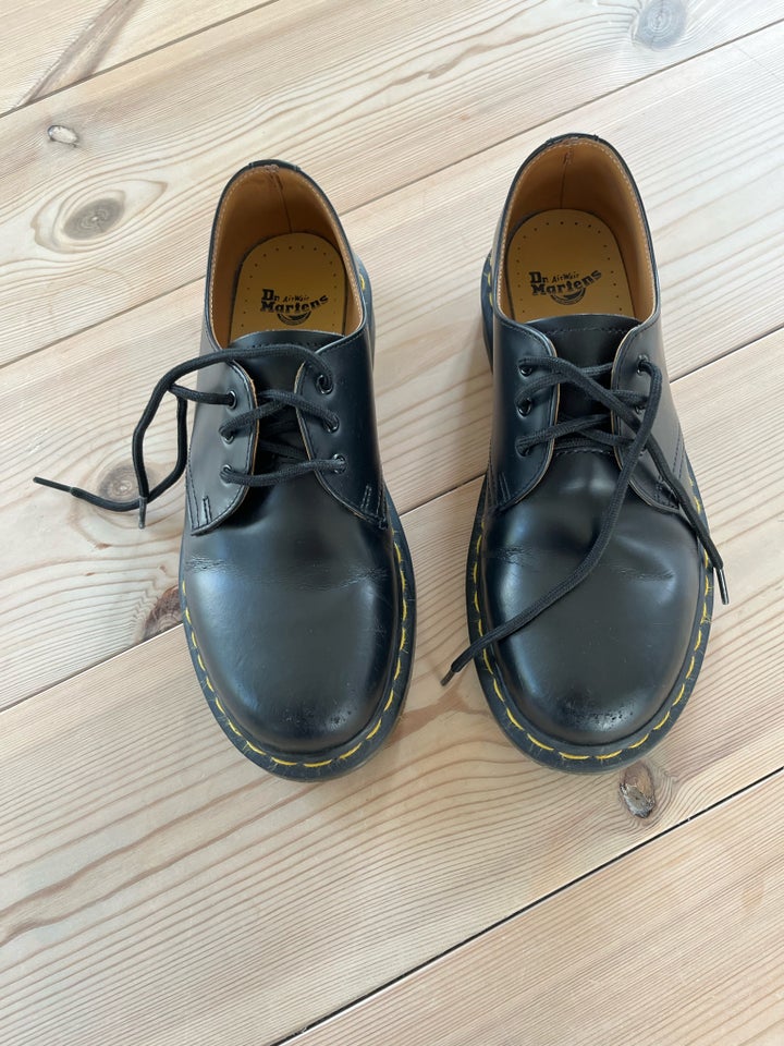 Fritidssko, Dr Martens, str. 38