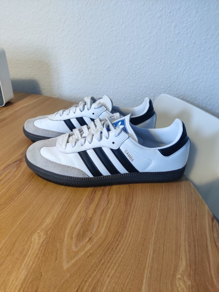 Sneakers, Adidas, str. 43,5