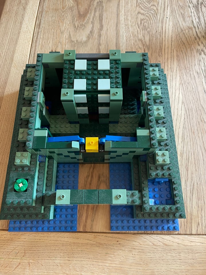 Lego Minecraft