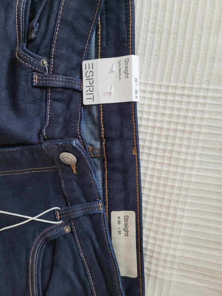 Jeans, Esprit, str. 30