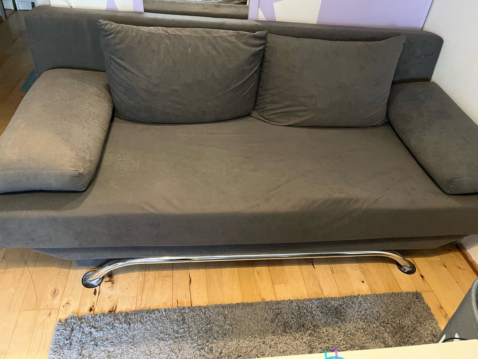 Futon, b: 146 l: 190