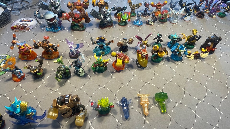 Skylanders spil og figurer 