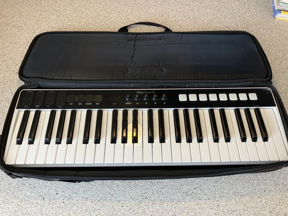 Midi keyboard, Ik Multimedia Irig