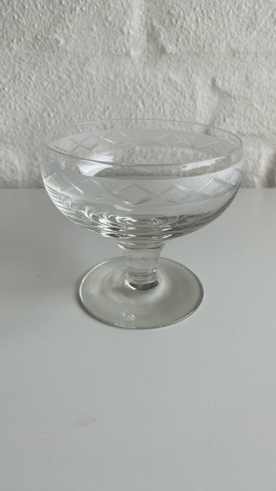 Glas Vinglas Ejby