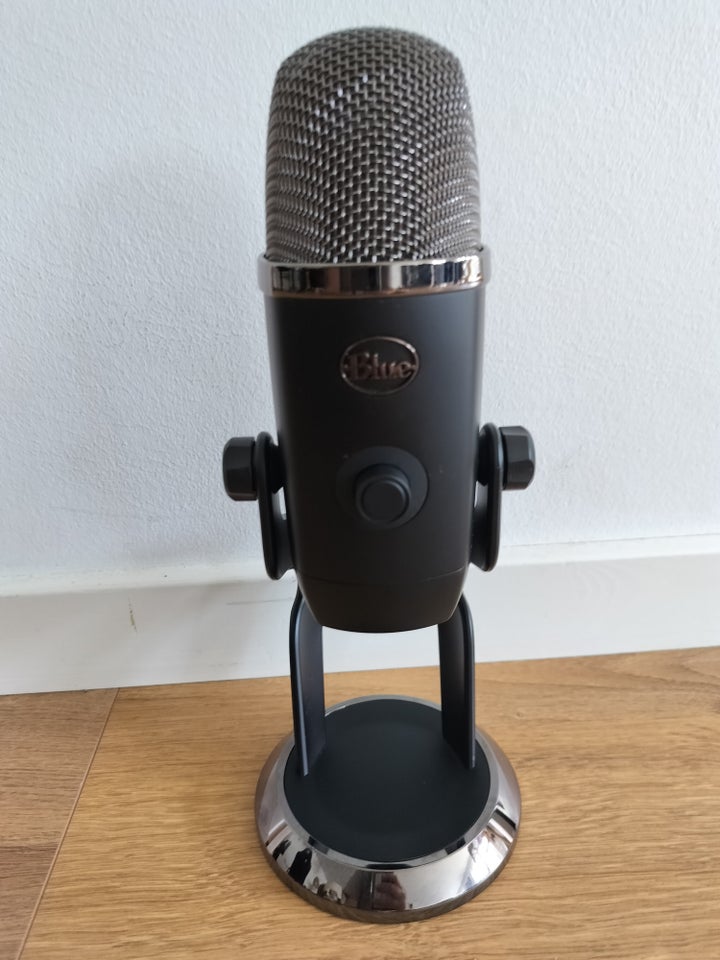 Mikrofon Logitech Blue Yeti X God