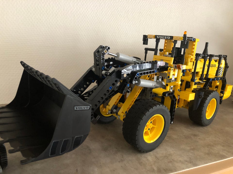 Lego Technic 42030