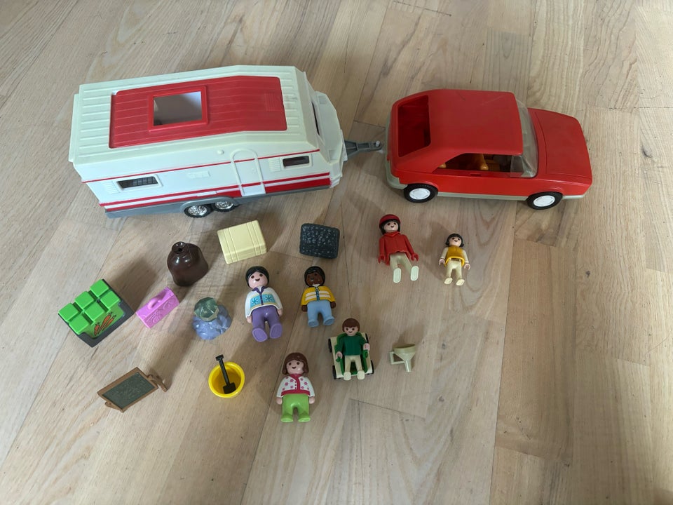 Playmobil, Ældre campingvogn og