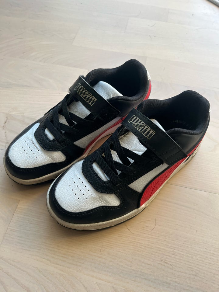 Sneakers, str. 34, Puma