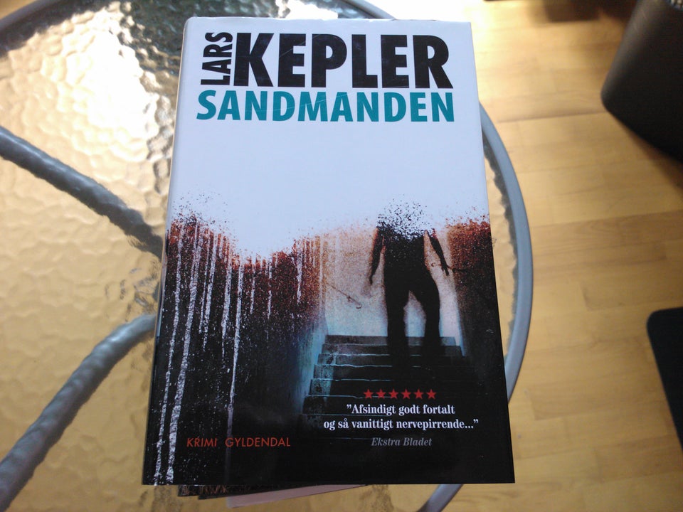 Bøger og blade, Lars Kepler :