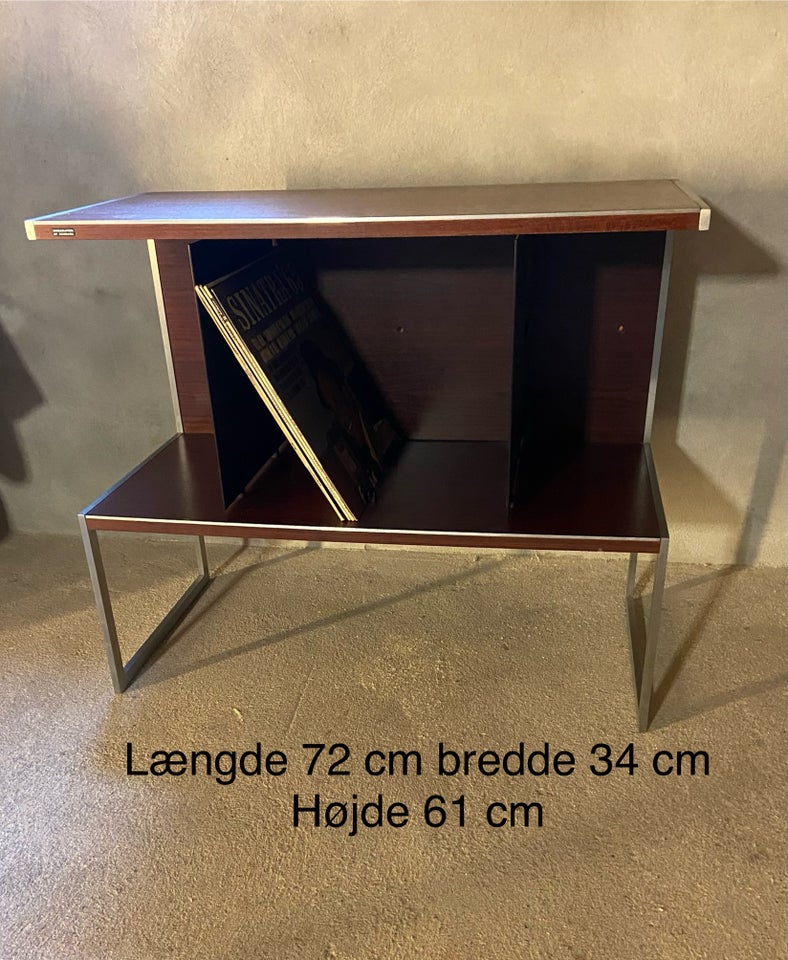 Anden arkitekt, Cabinet type 2064