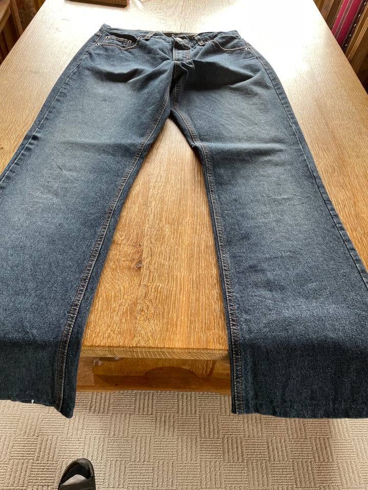 Jeans, BESSIE, str. 33