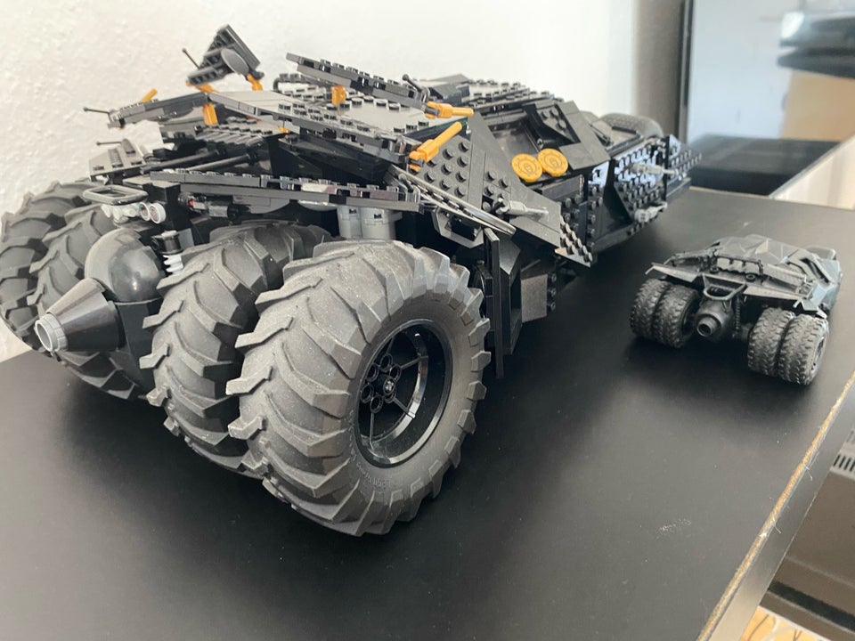 Lego Exclusives, Batmobil