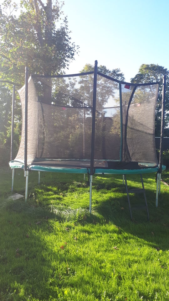 Trampolin, Bergen med Ø på 430