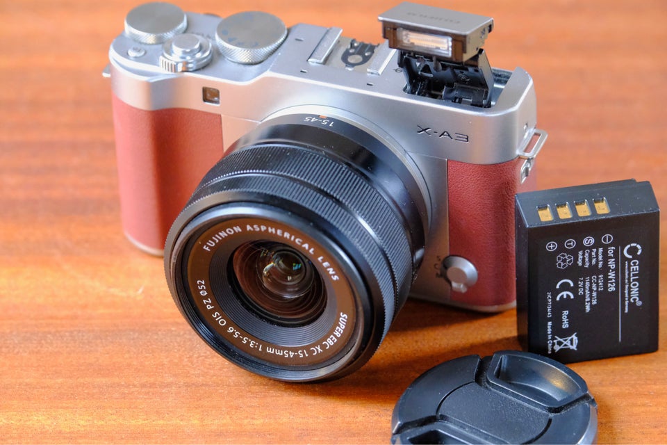 Fujifilm X-A3 242 megapixels